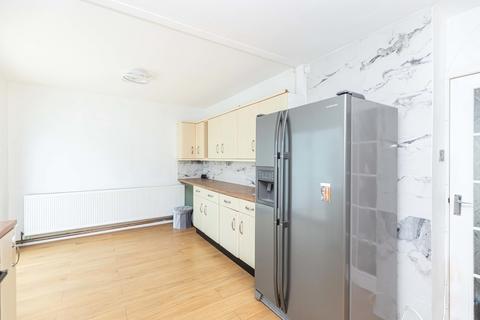 50 Benbow Crescent, Poole, BH12 5AJ