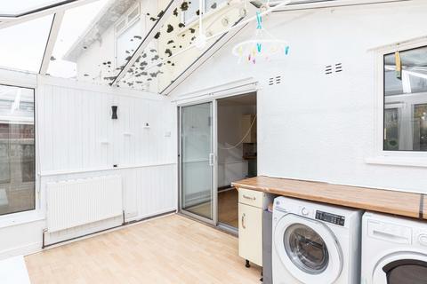 50 Benbow Crescent, Poole, BH12 5AJ