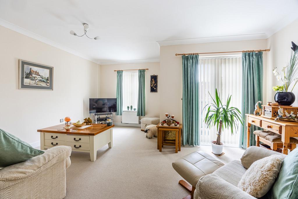 A07 - 95 Gras Lawn Exeter - 251014