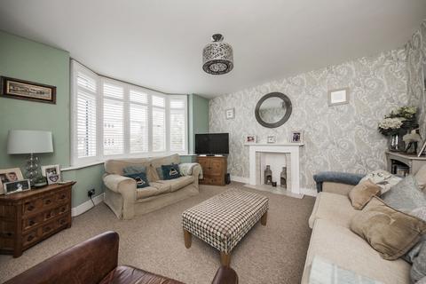 4 bedroom detached house for sale, Chestnut Avenue, Southborough