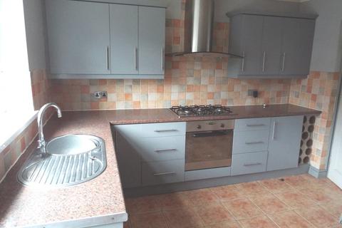3 bedroom terraced house to rent, 91 Rustenburg Street