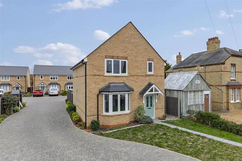 3 bedroom detached house for sale, Elizabethan Close, Sandy SG19