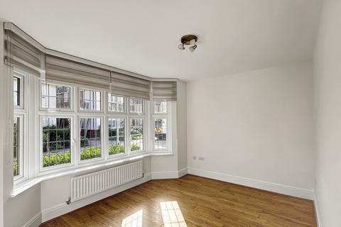 4 bedroom detached house to rent, St Edmunds Way, Cambridge CB22