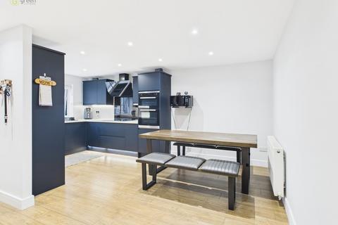16 Gresley, Glascote Heath, Tamworth, B77 2HN