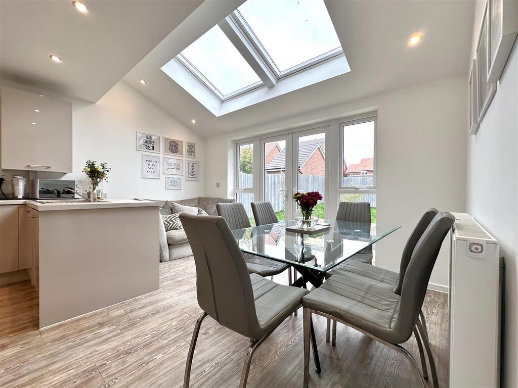 Dining Area With French Doors 798