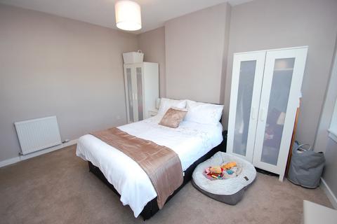 1/2, 35 Copland Quadrant, Glasgow, G51 2RU