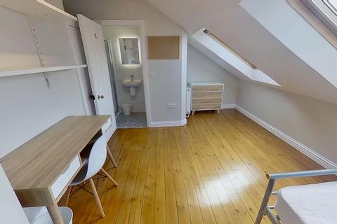6 bedroom house to rent, Balfour Road, Nottingham NG7