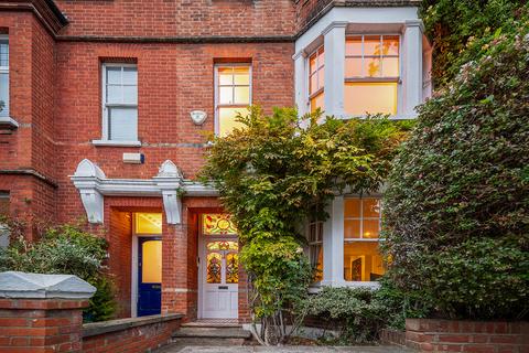 Constantine Road, London, NW3