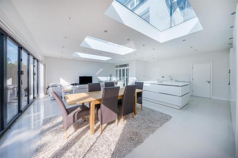 undefined, Clarendon Gardens, WEMBLEY