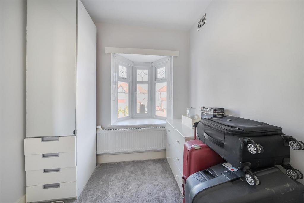 Bedroom 5.jpg