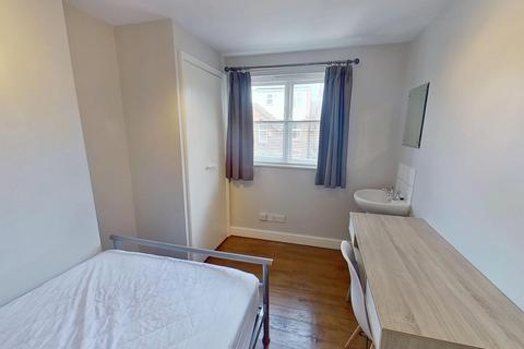 6 bedroom house to rent, Cottesmore Road, Nottingham NG7