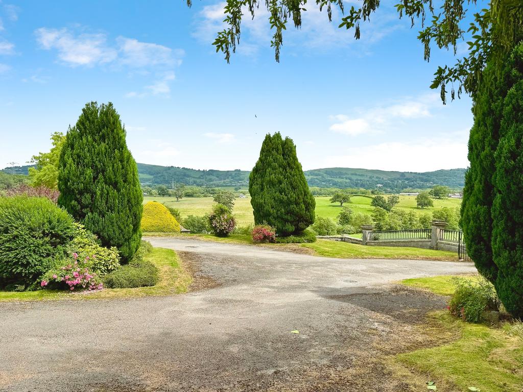 LLANNERCH6 T202510171854.jpeg