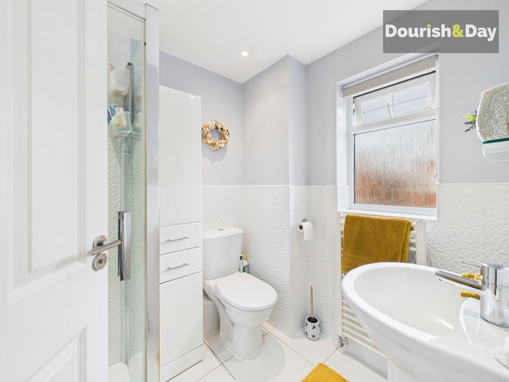 Ensuite Shower Room