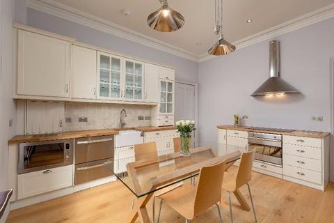 3 bedroom apartment to rent, Dick Place, Edinburgh EH9