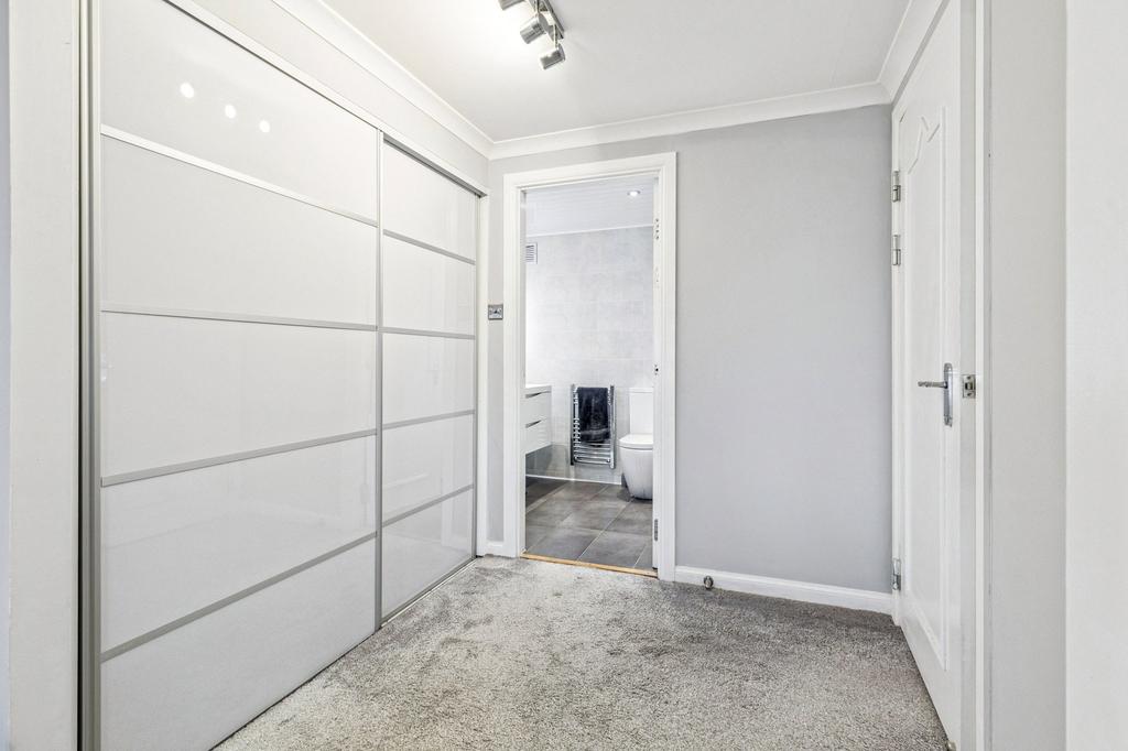 Bedroom 1 Dressing