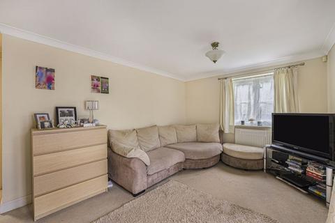undefined, Charles Street, Greenhithe