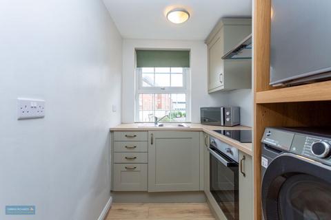 1 bedroom flat for sale, Eastgate Gardens, Taunton