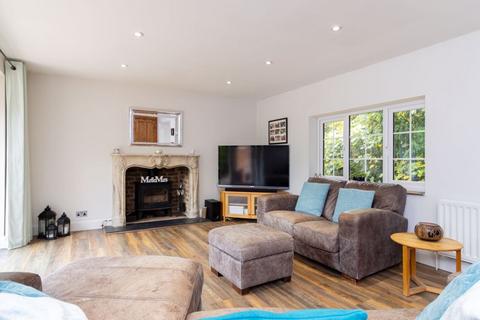 undefined, Tilburstow Hill Road, Godstone