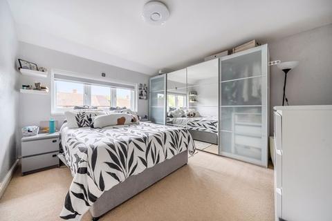 11 Perpins Road, London, SE9 2LF