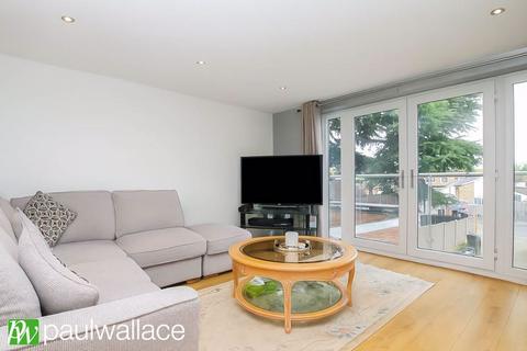 2 bedroom coach house for sale, Impressive Freehold Coach House, St. Michaels Road – Garage, Garden & Walk to Station