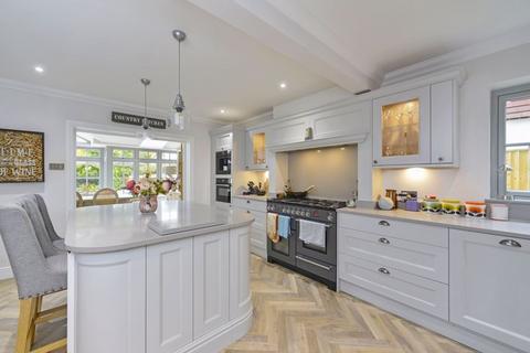 undefined, Guildford Road, Cranleigh