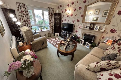2 bedroom retirement property for sale, Penrhyn Avenue, Rhos on Sea