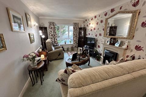 2 bedroom retirement property for sale, Penrhyn Avenue, Rhos on Sea