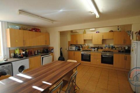 10 bedroom house to rent, Manor Terrace, Leeds LS6