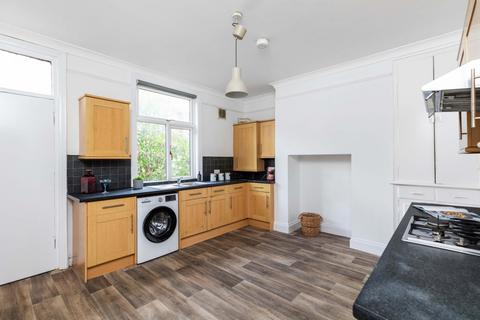 6 bedroom house to rent, Langdale Terrace, Leeds LS6