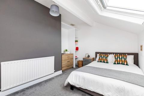 6 bedroom house to rent, Langdale Terrace, Leeds LS6