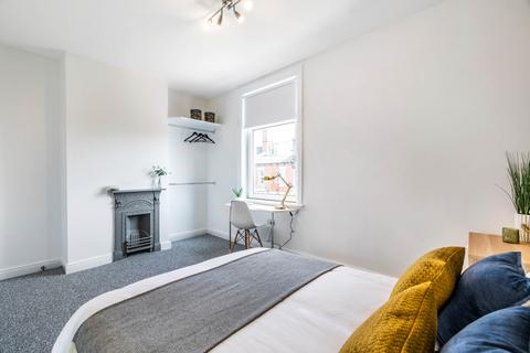 6 bedroom house to rent, Graham Grove, Leeds LS4
