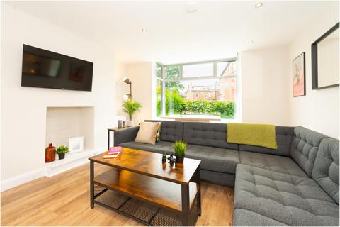 6 bedroom house to rent, Graham Grove, Leeds LS4
