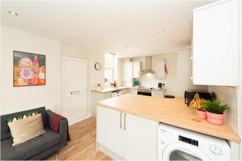 6 bedroom house to rent, Graham Grove, Leeds LS4