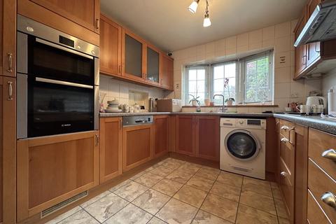 undefined, Marsh Road, Luton