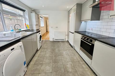 1 bed house for rent in Corporation Road, Grimsby, DN31