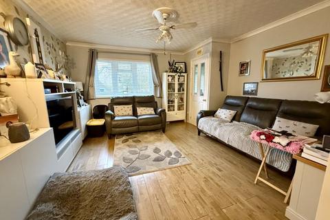 undefined, Fensome Drive, Houghton Regis
