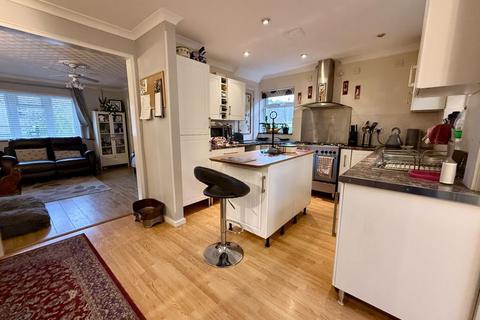 undefined, Fensome Drive, Houghton Regis