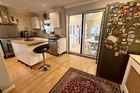 undefined, Fensome Drive, Houghton Regis