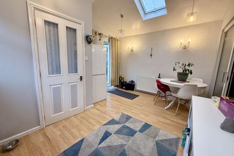 undefined, Fensome Drive, Houghton Regis