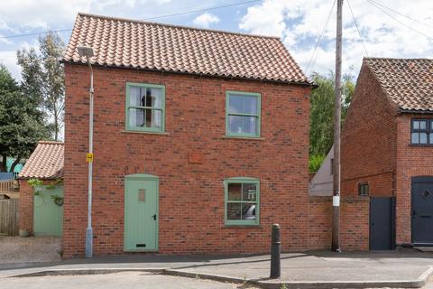 3 bedroom detached house for sale, Station Road, Newark NG22