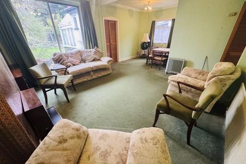 undefined, Islip Gardens, Northolt
