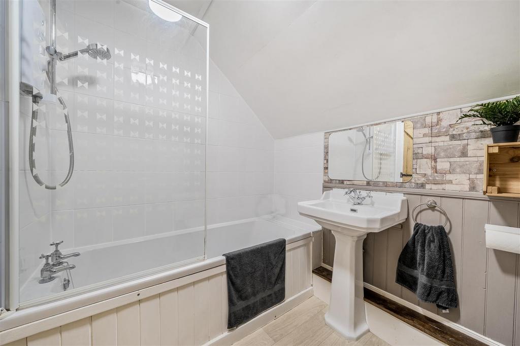 Family bathroom