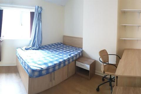 6 bedroom house to rent, Shireoak Road, Manchester M20
