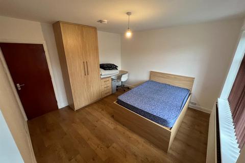 undefined, Edgeworth Drive, Manchester M14