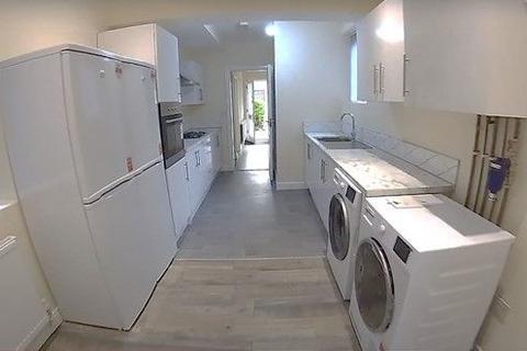 5 bedroom house to rent, Lathom Road, Manchester M20