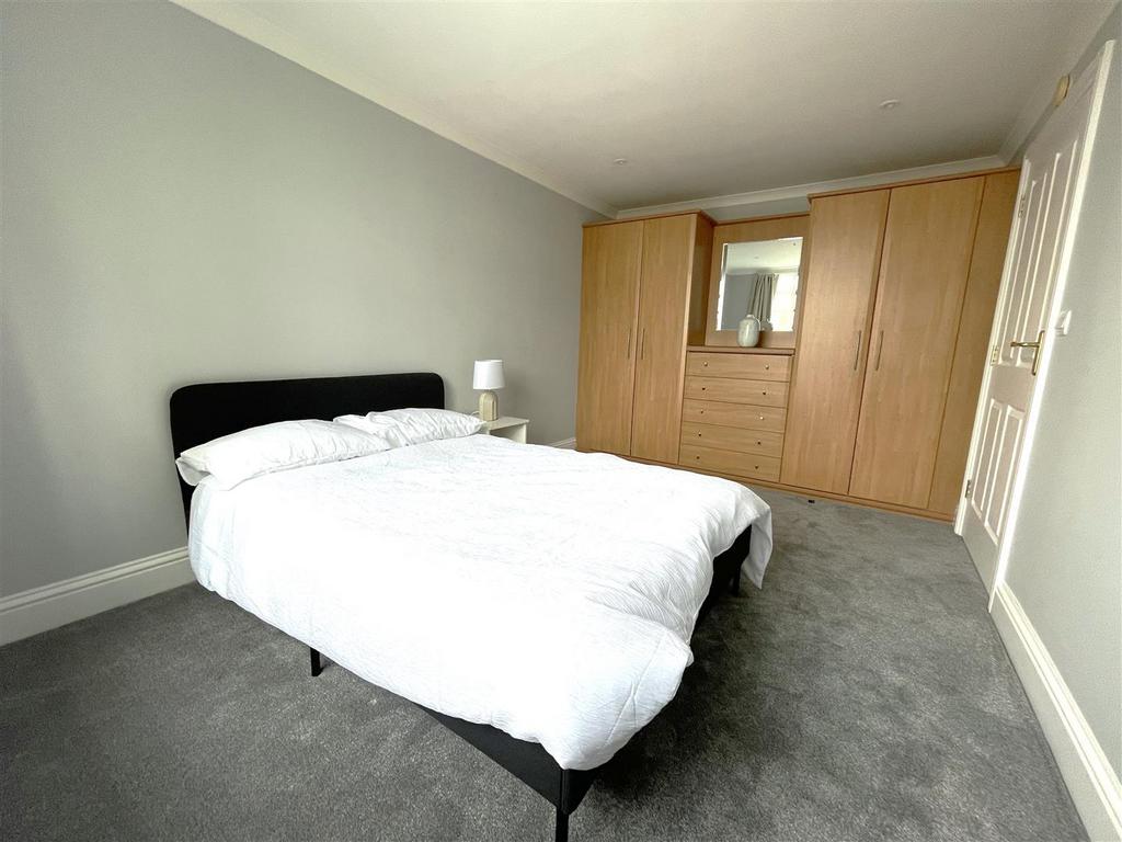 Bedroom 2.jpg