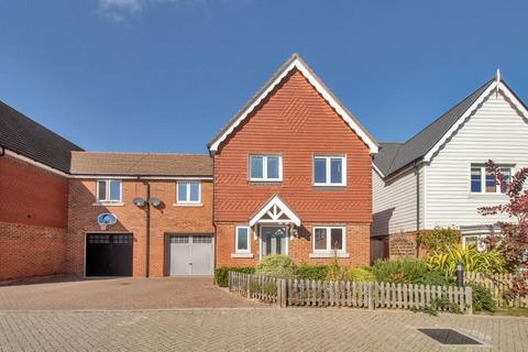 Bramling Gardens, Sissinghurst, Kent, TN17 2DY