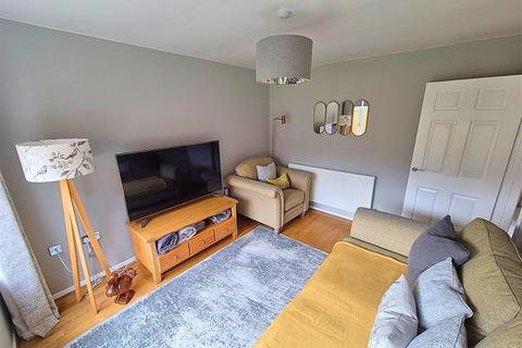 3 bedroom semi-detached house for sale, Danesfield Drive, Leominster, HR6 8HP