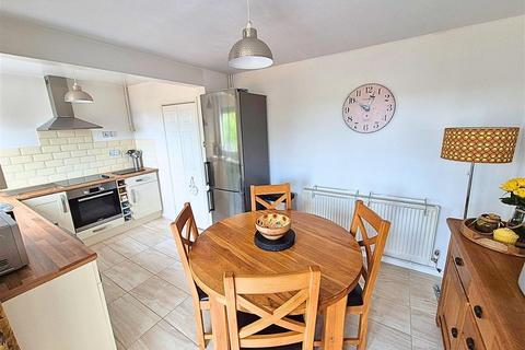 3 bedroom semi-detached house for sale, Danesfield Drive, Leominster, HR6 8HP