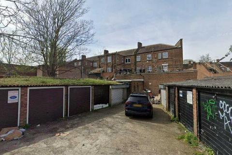 Garage to rent, Field End Road, Pinner HA5
